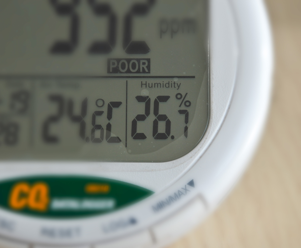 Raummessgerät, Darstellung der Raumfeuchtigkeit als Digital Anzeige