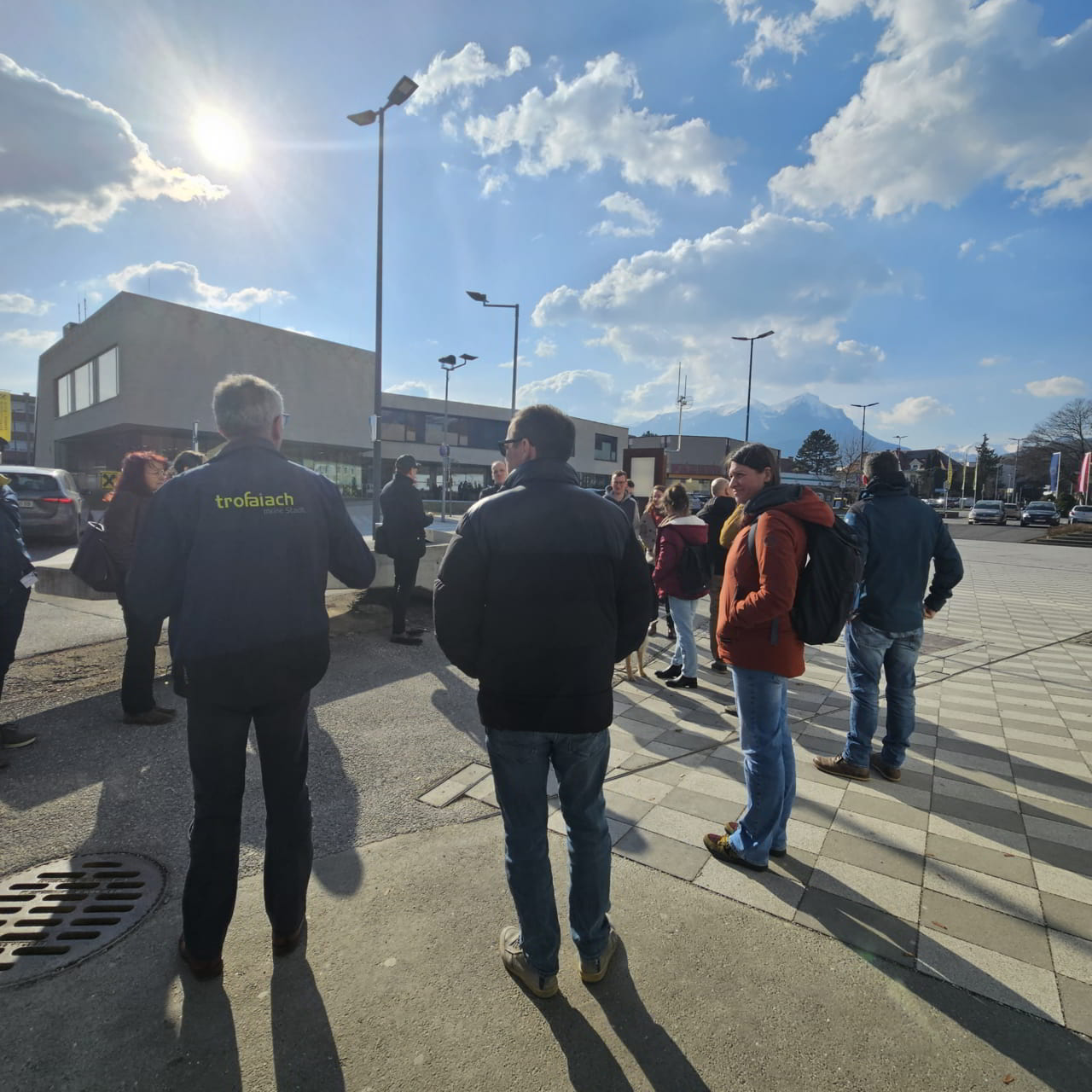 kem_erfa_4_2026_c_EASt Teilnehmer:innen beim Stadtspaziergang durch den Ortskern von Trofaiach